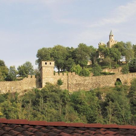 Home With The Veranda Veliko Tŭrnovo Exterior foto